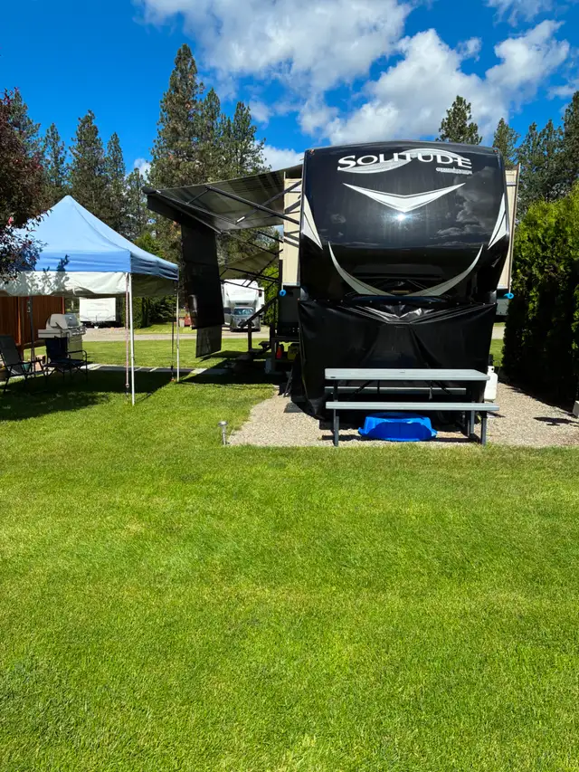 2017 Grand Design Solitude 384 GK