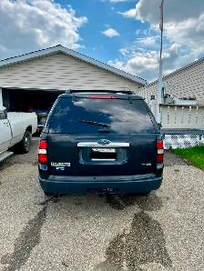 2007 Ford Explorer XLT 4x4 - Photo 4