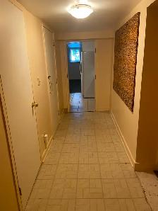 Charming Basement Bachelor/Studio Apt in Roncesvalles Village - - Photo 5