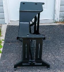 Singer Cast Iron Treddle Sewing Table - Photo 2