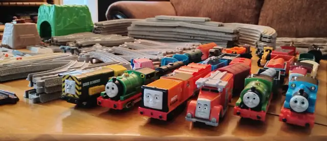 Thomas and friends trains and track, over 100 pieces.