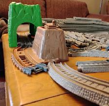 Thomas and friends trains and track, over 100 pieces. - Photo 6