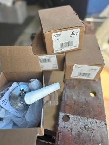 FOUR NEW  MATCHING NON TURNING DOOR HANDLES - Photo 2