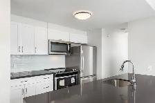 Studio Apartment for Rent - 350 The East Mall - Photo 2