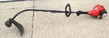 HOMELITE 2 CYCLE GAS GRASS / WEED TRIMMER