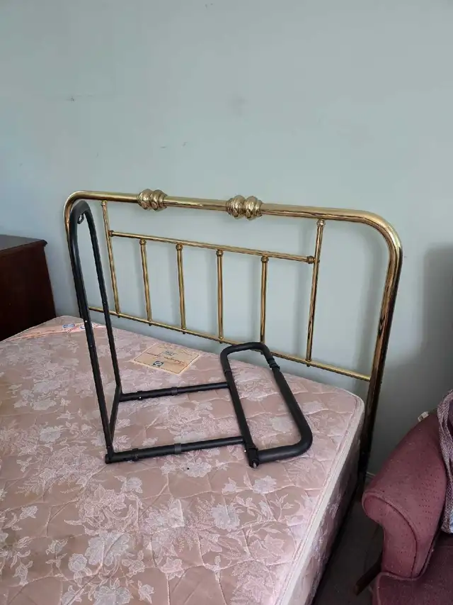 Bed Assist Rail
