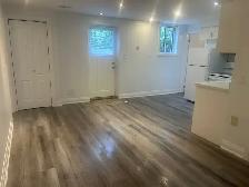Bright, Modern 2 Bdrm Apt in Pickering South Rosebank - Photo 2
