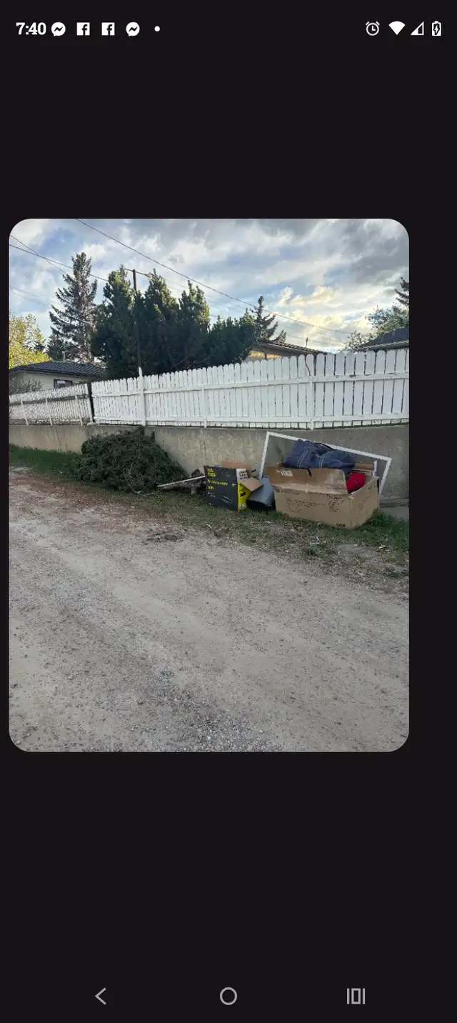 Junk / Mattress, Boxsrpings, Dresser & More