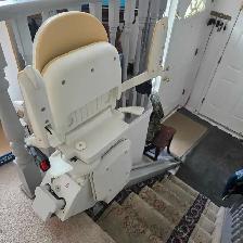 Acorn Stairlift - Photo 4