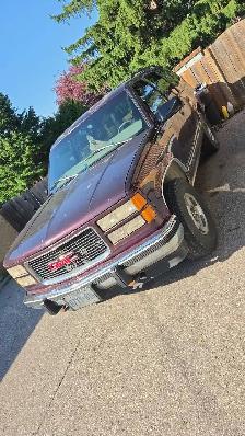 1997 GMC Yukon SLT 4x4 Loaded V8 - Photo 2