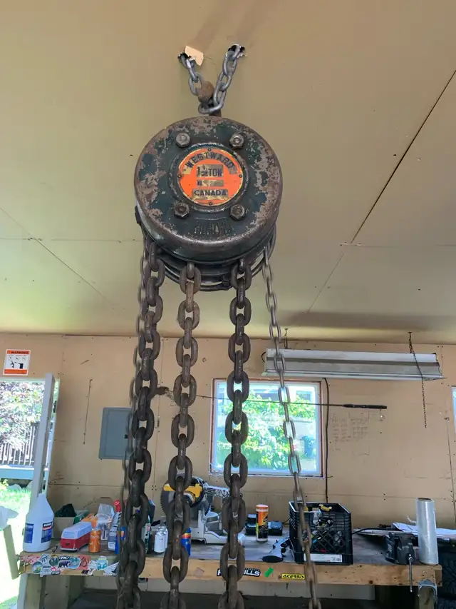 Westward 1.5 tons hoist $125.00