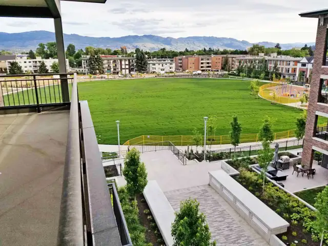 Penthouse Condo - Central Green One