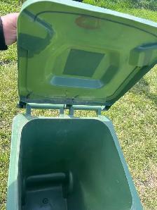 Green Bins - Photo 5