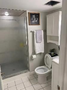 Bright & Spacious 1-Bedroom   Den in Desirable Cobourg Location - Photo 2
