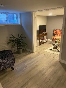 Bright & Spacious 1-Bedroom   Den in Desirable Cobourg Location - Photo 3