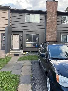 Room for rent in Willowpark close to all amenities utilities inc