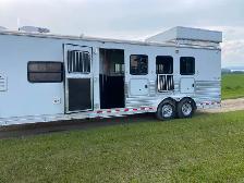 4 Horse living quarters - Photo 2