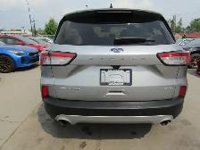 2022 Ford Escape Titanium AWD 2.0L | Navi | Carplay | Blind Spot - Photo 8