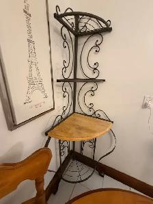 2 Bedroom FURNISHED APARTMENT - Photo 2
