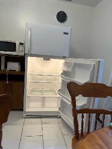 2 Bedroom FURNISHED APARTMENT - Photo 3