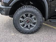 2026 GMC Sierra 1500 AT4X - Photo 12