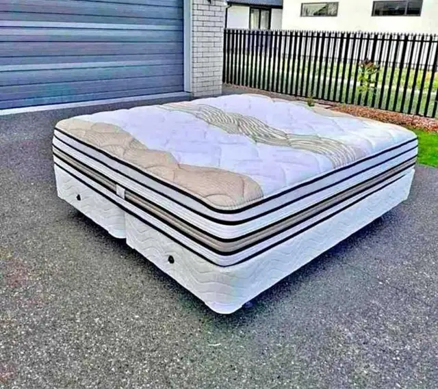 NEVER USED ! Queen Size Mattress Brand New Untouched