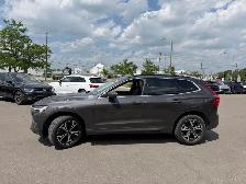 2022 Volvo XC60 MOMENTUM AWD LEATHER PAN/ROOF NAV B/SPOT CAMERA - Photo 4
