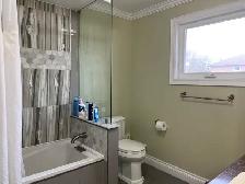 Funished Room FOR RENT, with utilities-internet, Richmond Hill - Photo 4
