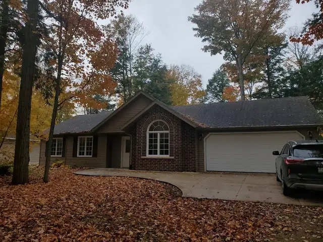 Fully furnished short-mid term rental in Point Clark