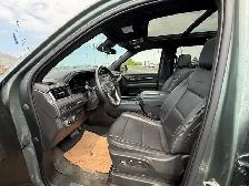 2023 GMC Yukon Denali - Photo 15