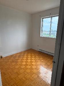 LIBRE TRES TRES GRAND 4 1/2 à louer à Vimont - Photo 6