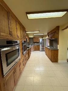 Large Home  For  Rent