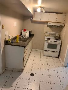 Room for rent (donmills, finch Seneca college) - Photo 4