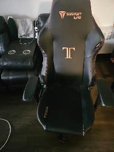 Price Reduced!! Gaming/office Chair. - Photo 3