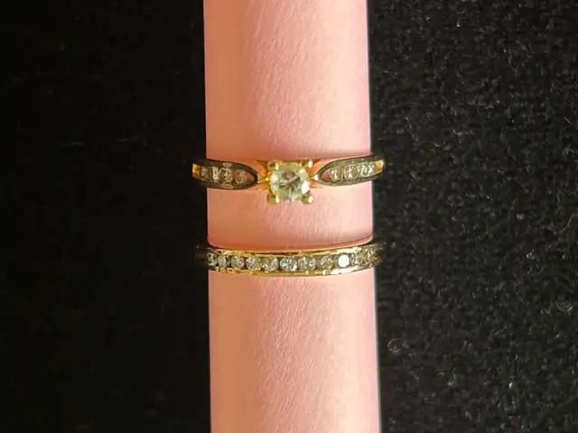 a set of diamond ring