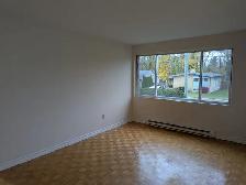 2 Bedroom Apartment in Strathroy - Photo 2