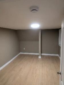 One bedroom basement apartment West End - Photo 5