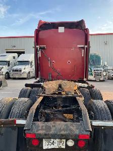 Kenworth T-600 - Photo 8