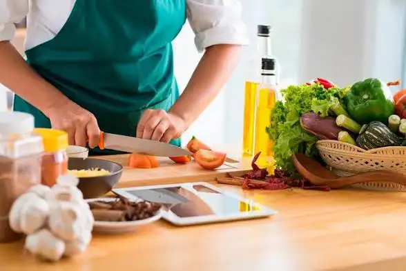 Hiring Urgently – Vegetarian Home Cook (Downtown Toronto)