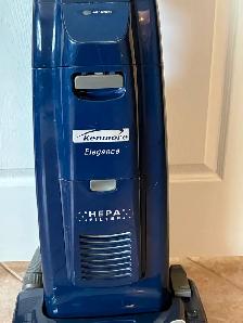 Upright Kenmore Elegance vacuum - Photo 2