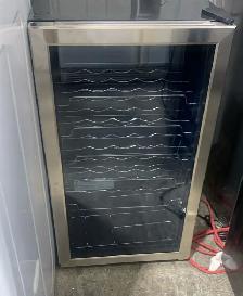Insignia 3.3 Cu.Ft. 29 Bottle Wine Cooler
