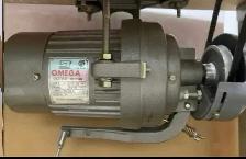PFAFF Industrial Sewing Machine - Photo 3