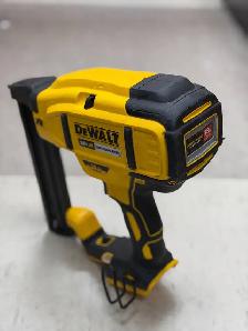 DEWALT DCN681 XR 18-Gauge Narrow Crown Stapler Kit - $349 - Photo 4