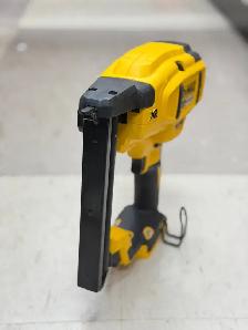 DEWALT DCN681 XR 18-Gauge Narrow Crown Stapler Kit - $349 - Photo 6