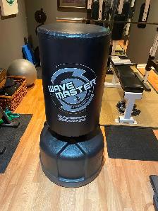 Wave Master free standing heavy bag by Century Fitness. - Photo 3