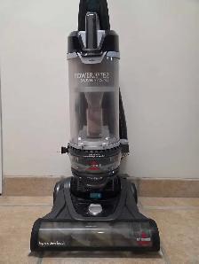 Balayeuse portative Bissell Power Lifter Swivel Rewind