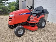 Simplicity riding mower - Photo 2