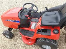 Simplicity riding mower - Photo 3