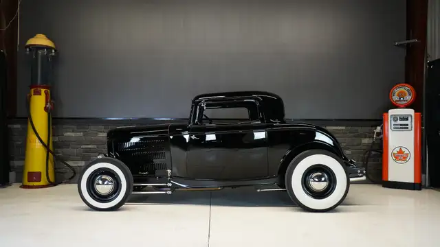 1932 Ford 3 Window Coupe Hot Rod