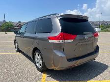 2014 Toyota Sienna LE - Photo 7